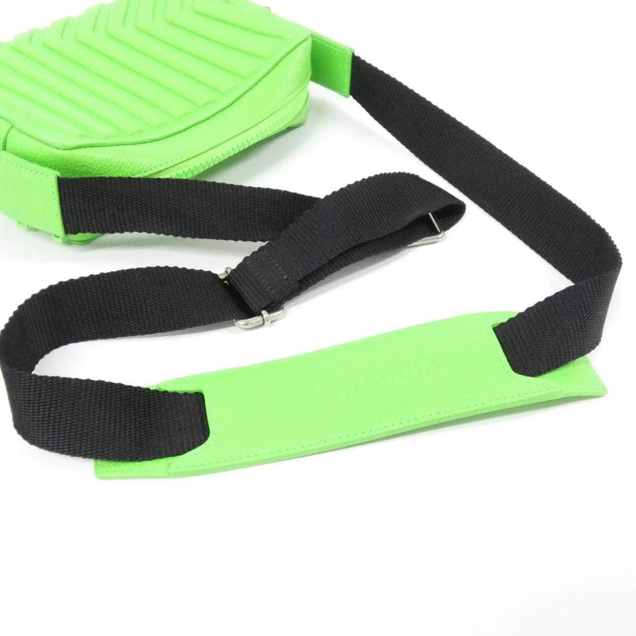 バレンシアガ カー カメラ バッグ 693542 ショルダーバッグ