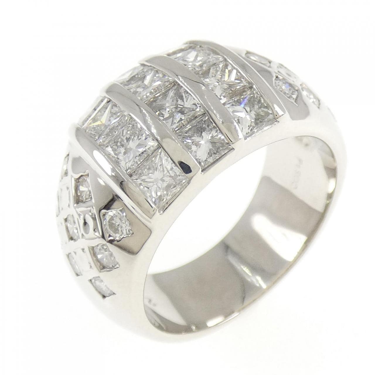 PT900 ダイヤモンド リング 2.52CT