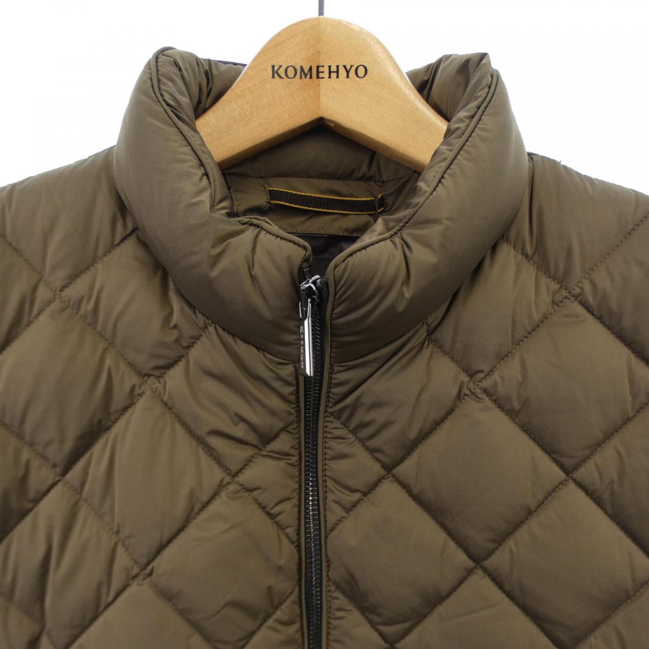 MOORER down vest