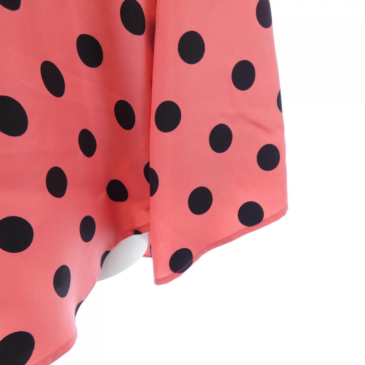 ミカコナカムラ MIKAKO NAKAMURA トップス