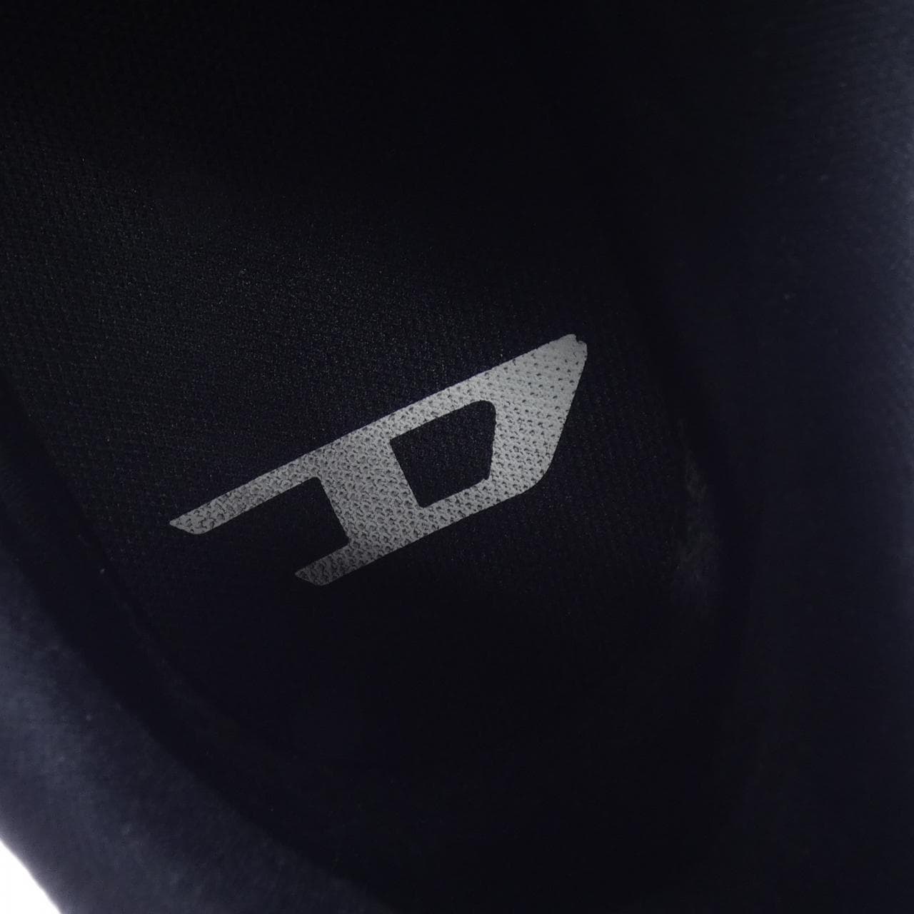 ディーゼル DIESEL スニーカー