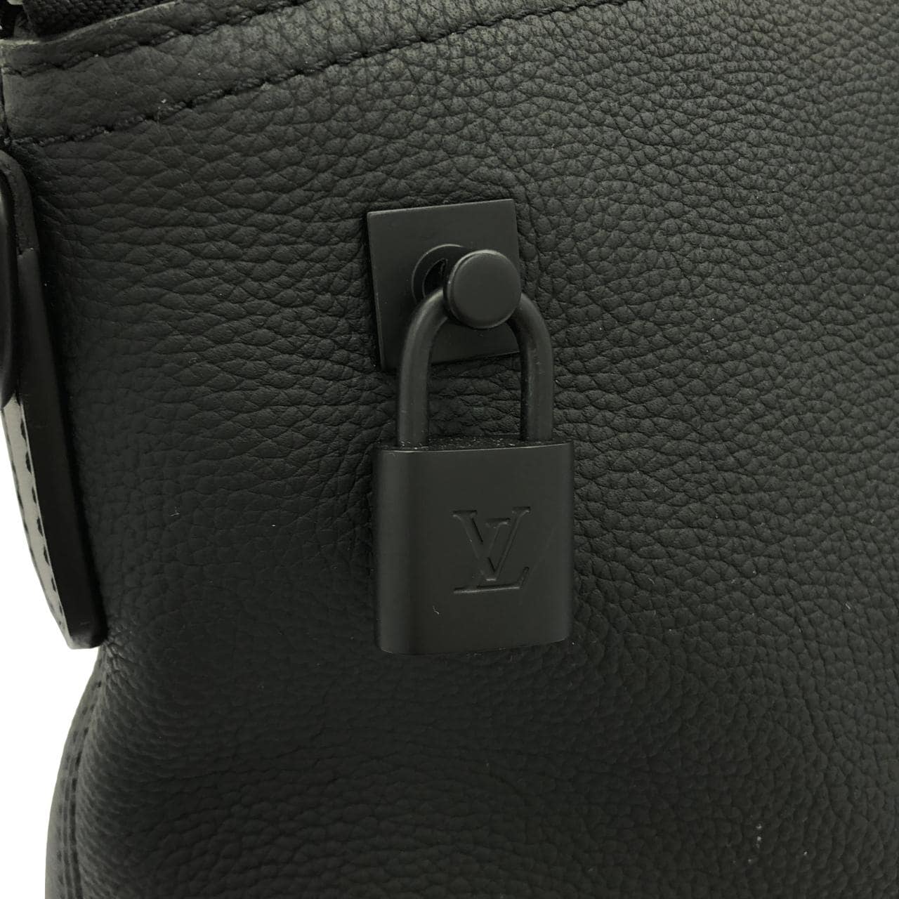 ルイヴィトン LVアエログラム ロックイット M59158 バッグ