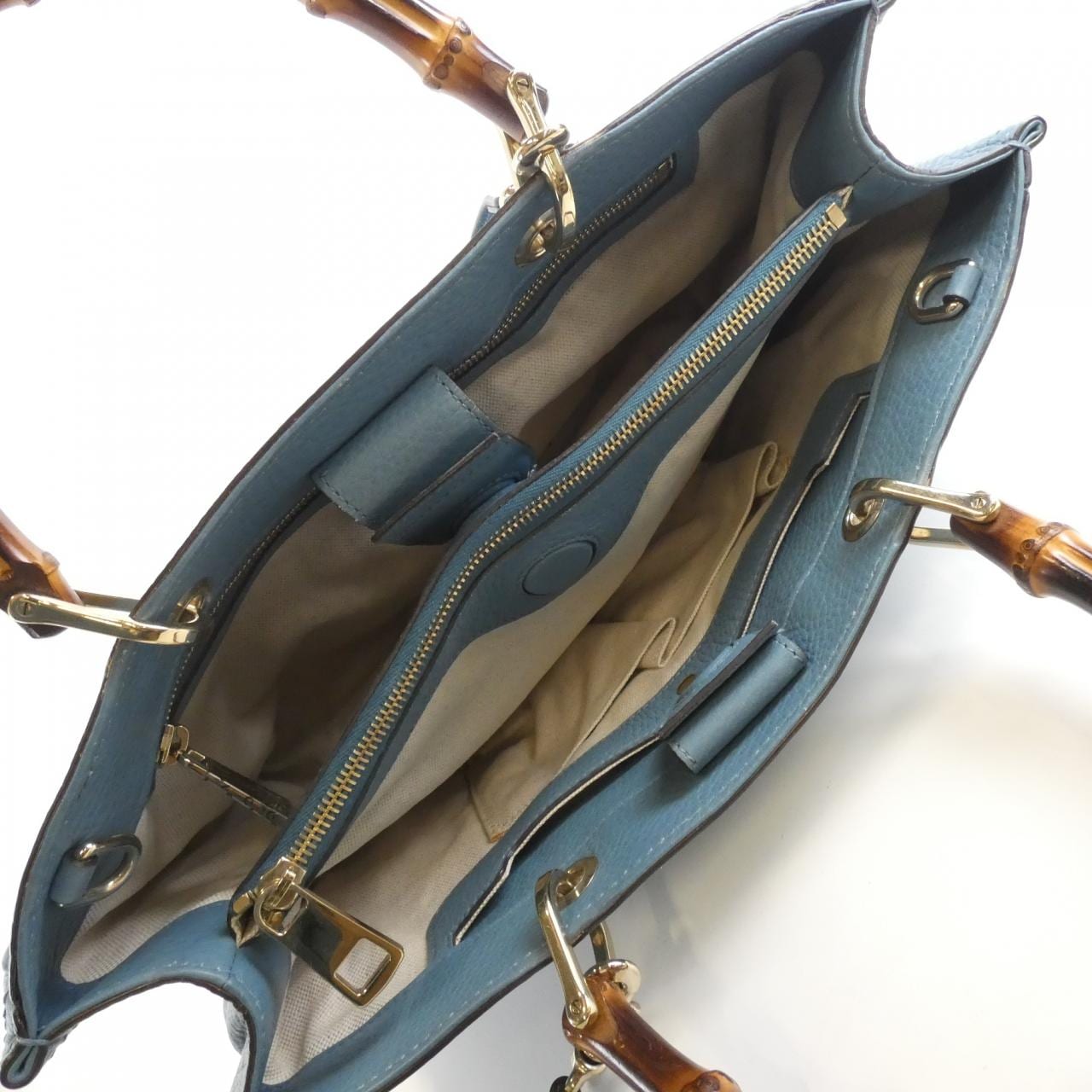 グッチ 323660 A7M0G バッグ