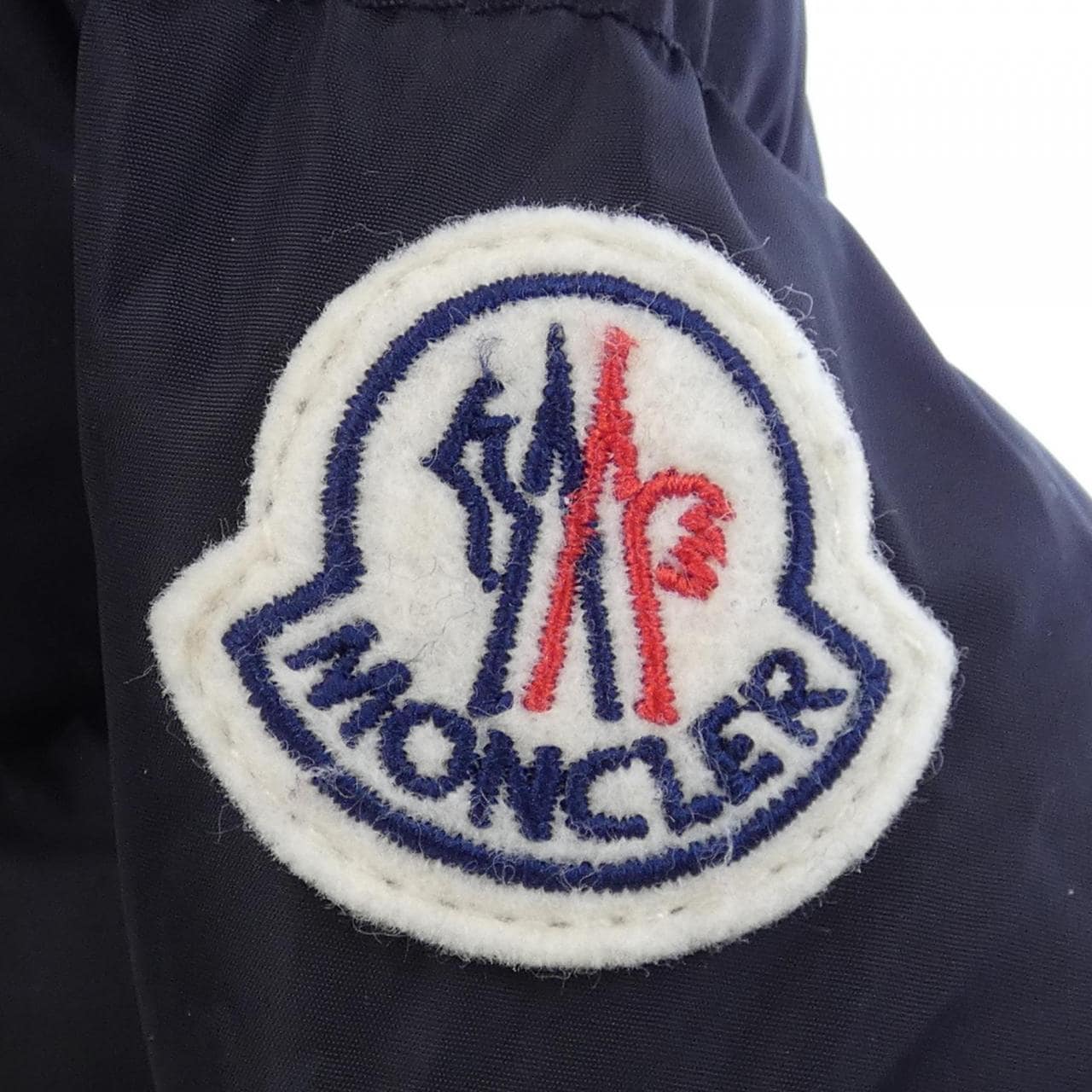 モンクレール MONCLER ダウンジャケット