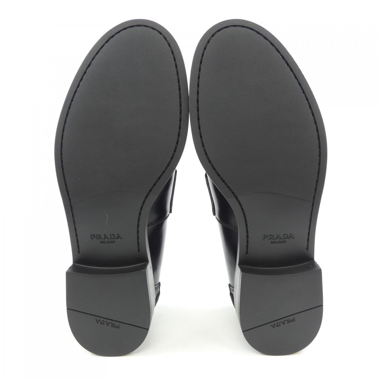 プラダ PRADA トライアングルロゴ　ローファー 1D813N シューズ