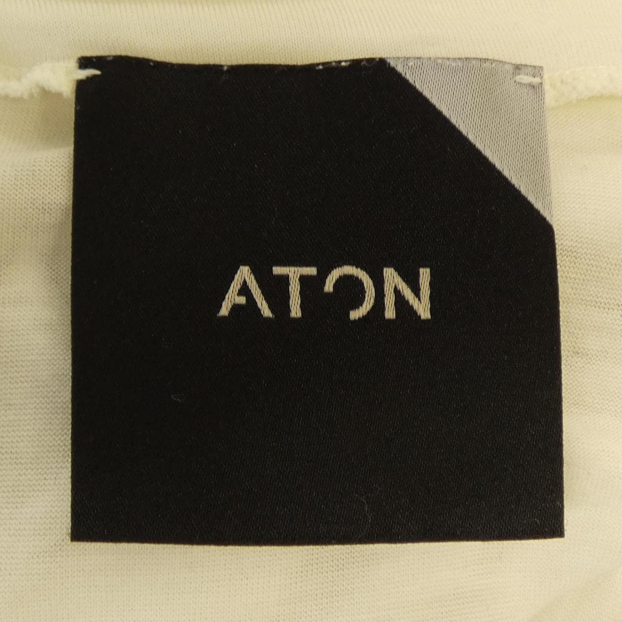 エイトン ATON KK.AG.KW0011 トップス