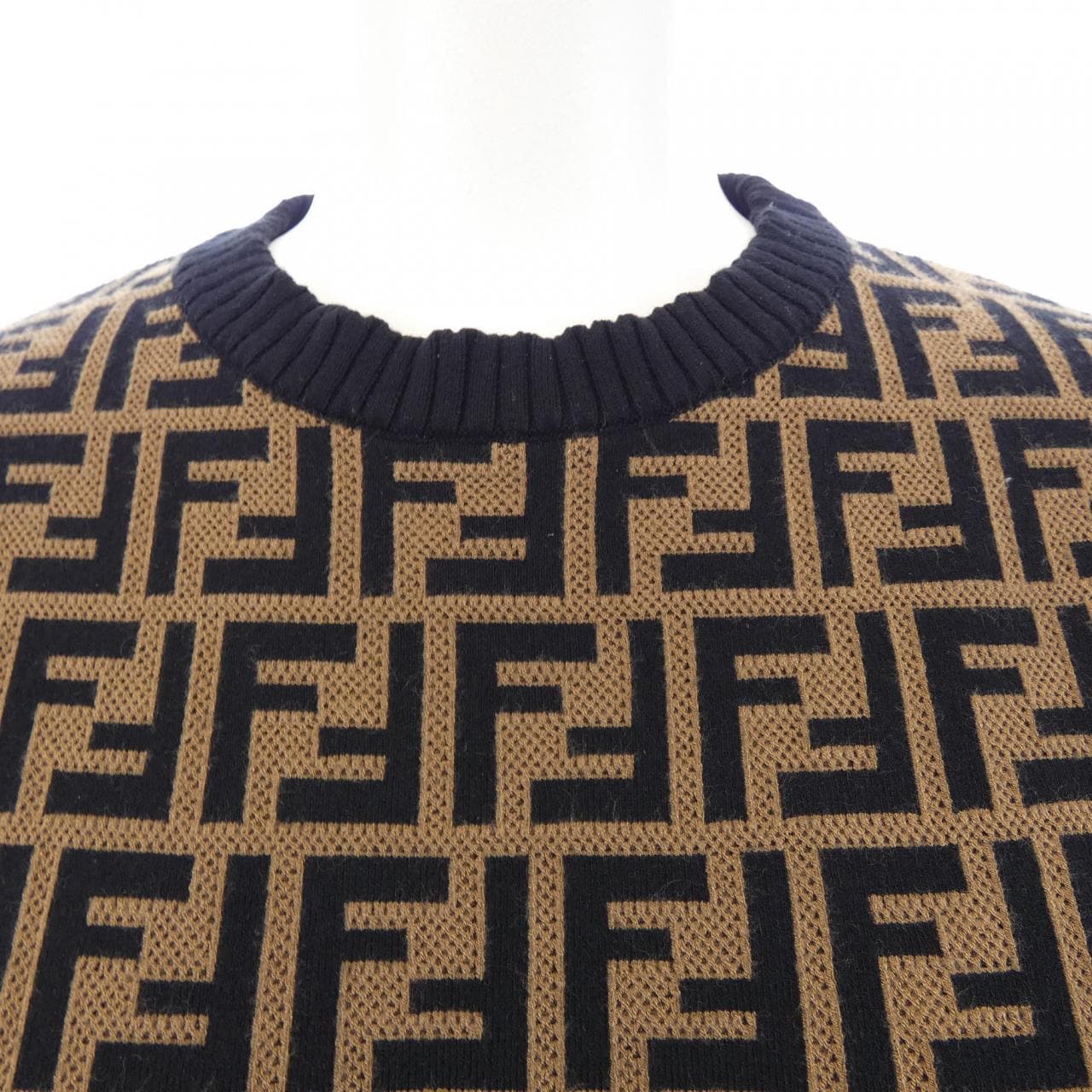 フェンディ FENDI FZY675 A1DS トップス