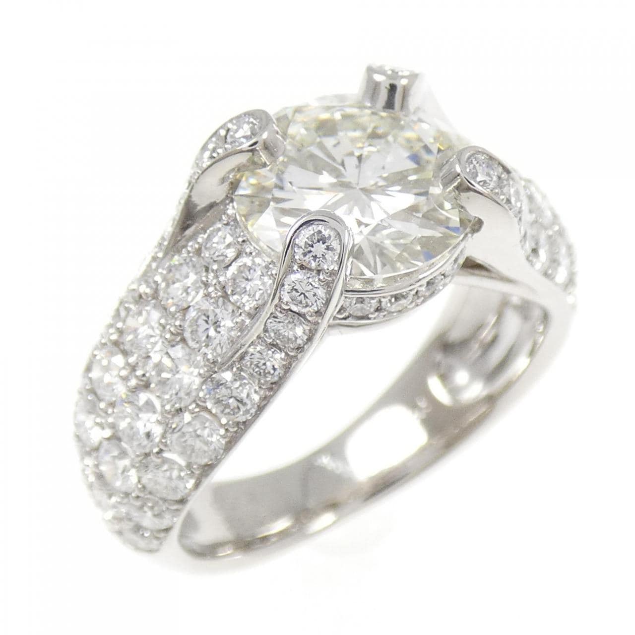 PT950 ダイヤモンド リング 2.24CT