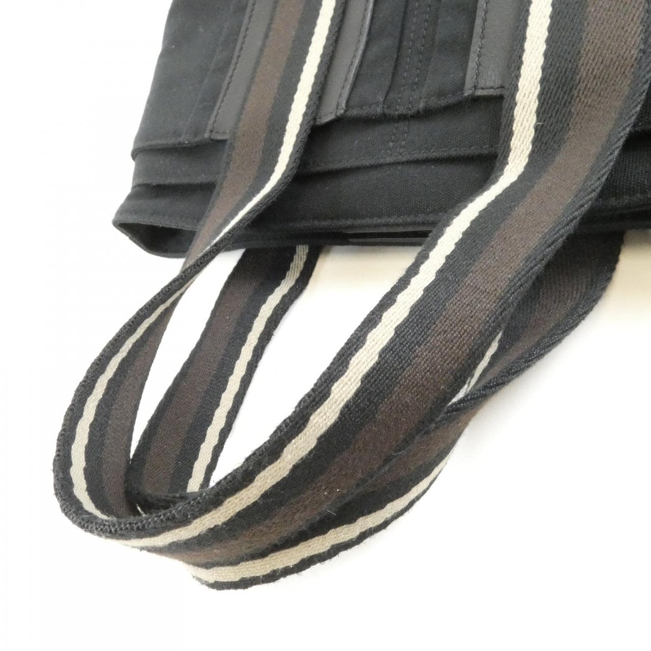 エルメス トロカ ホリゾンタル PM 049232CK バッグ
