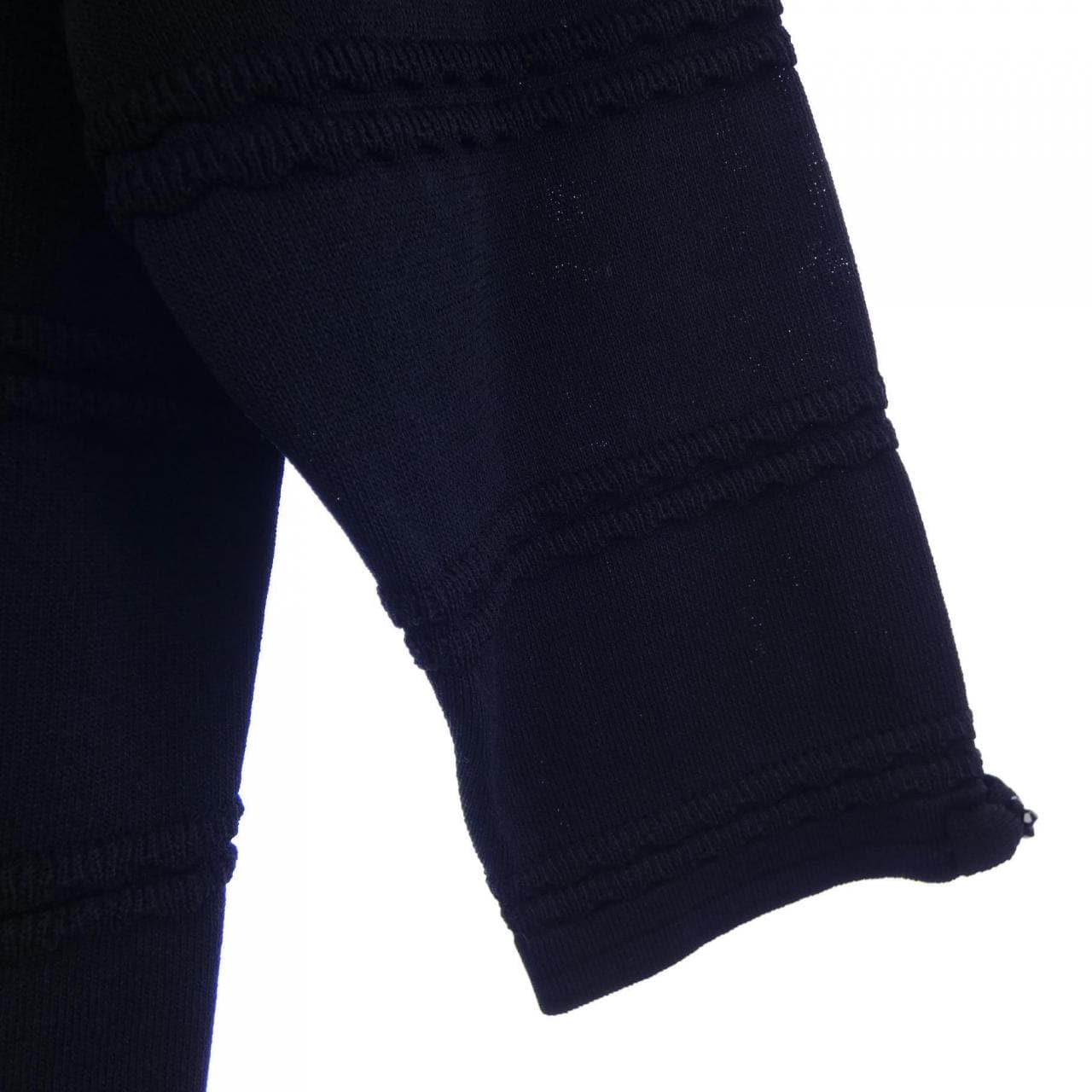 トゥービーシック TO BE CHIC トップス