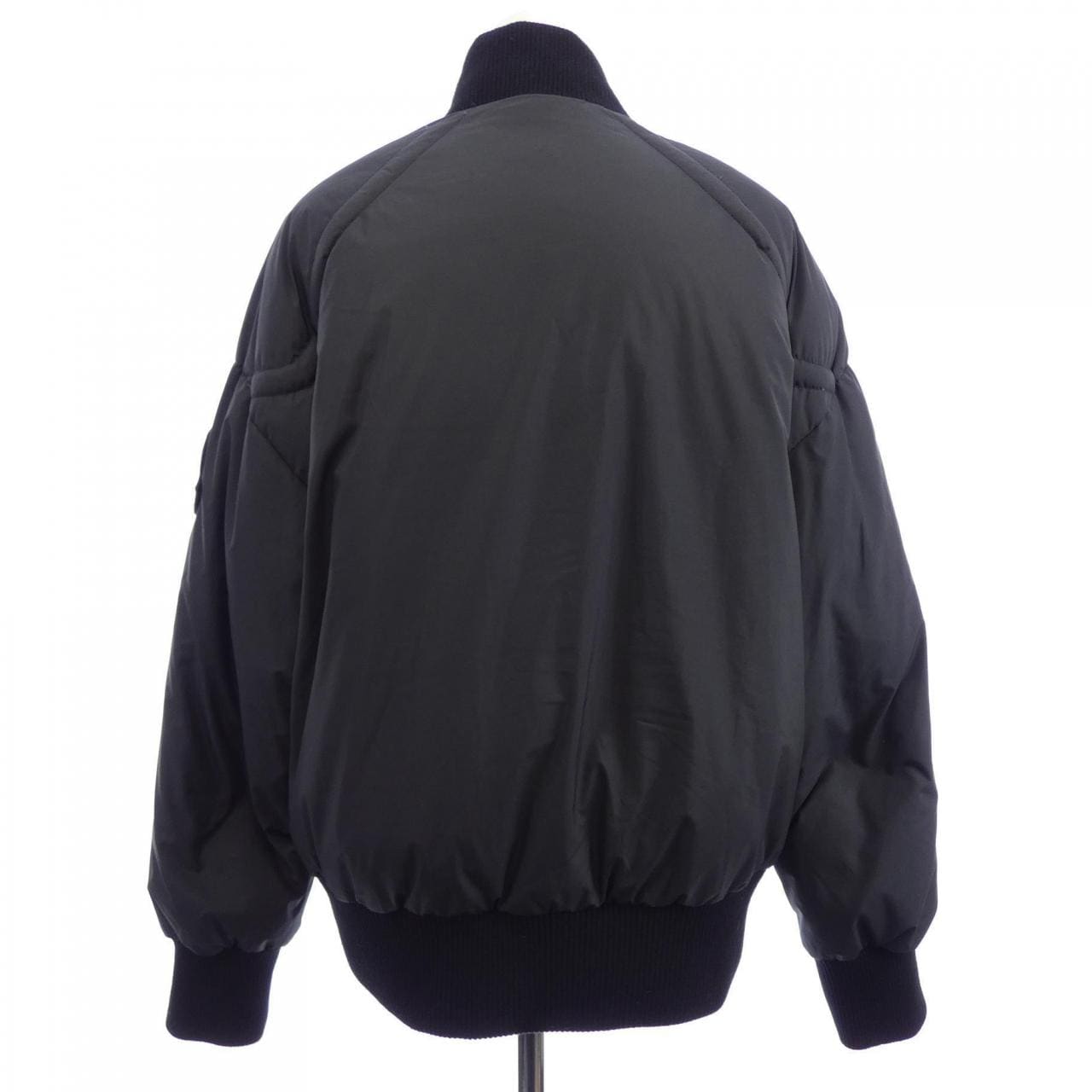 モンクレール MONCLER JUCAR ダウンジャケット