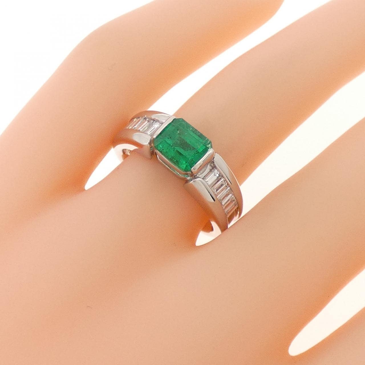 PT900 エメラルド リング 1.16CT