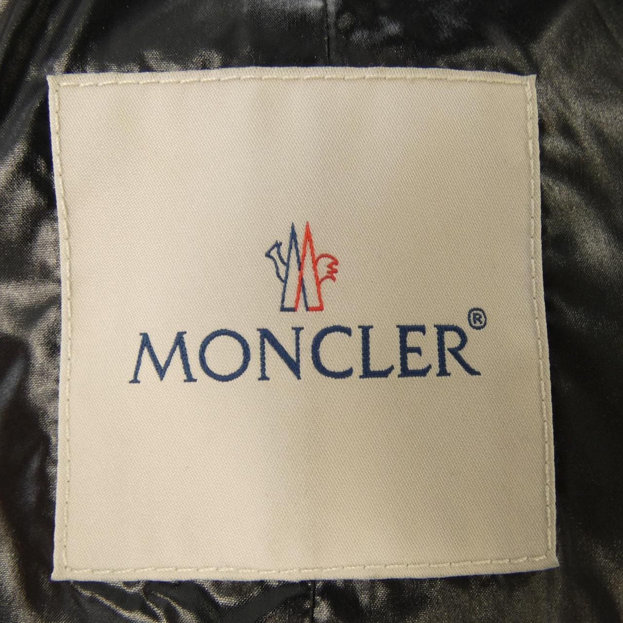 モンクレール MONCLER ダウンジャケット