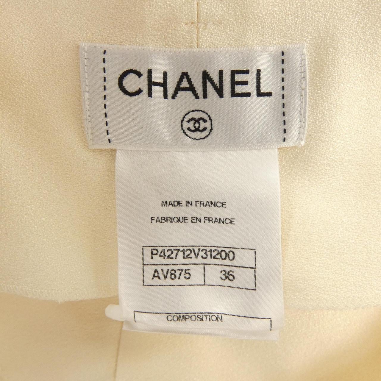 シャネル CHANEL P42712V31200 12C ショートパンツ