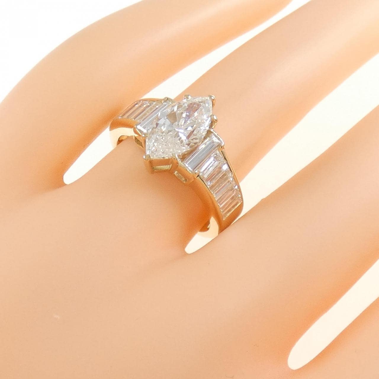 K18YG Diamond Ring 1.743CT I SI2 Marquise Cut