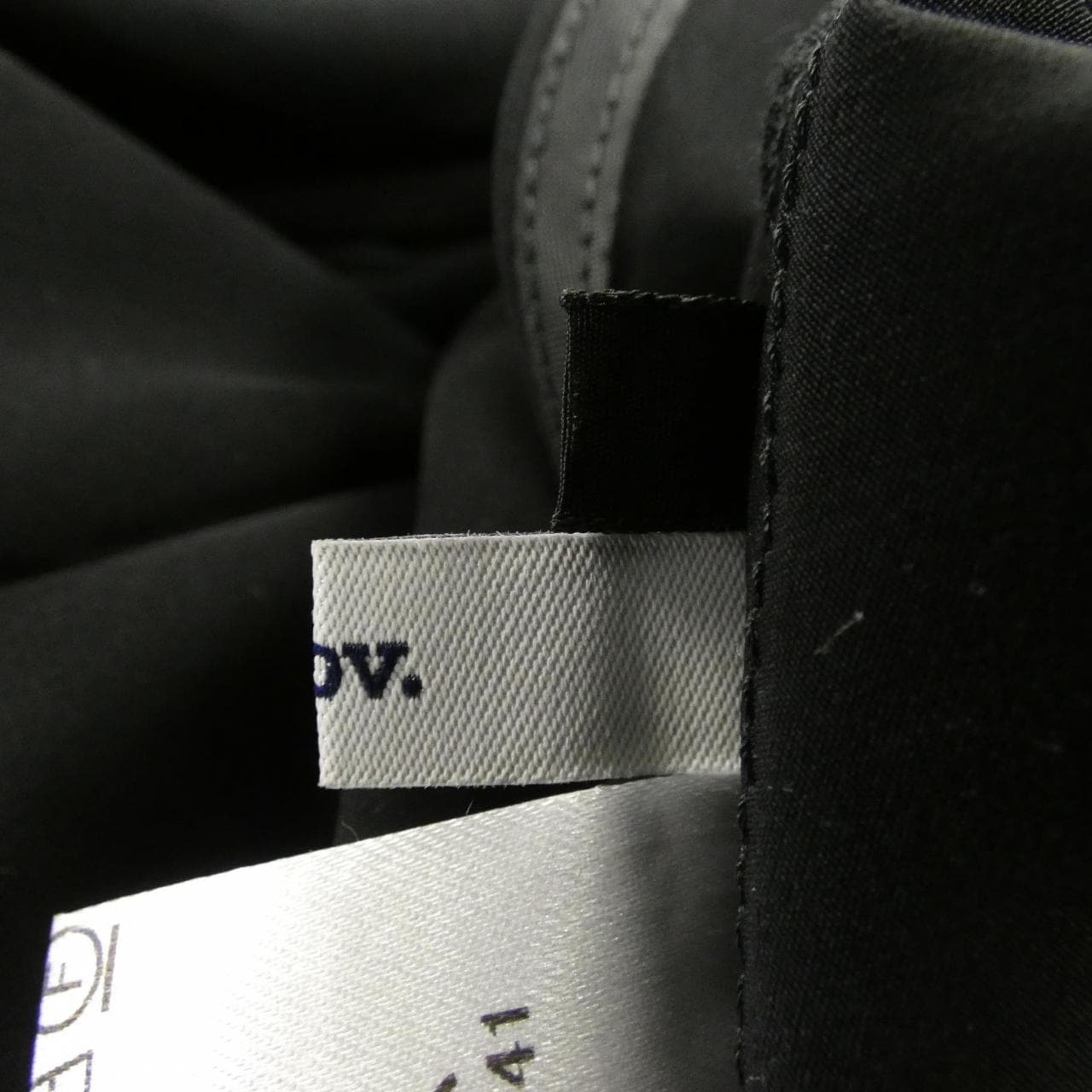 ソブ SOV. トップス