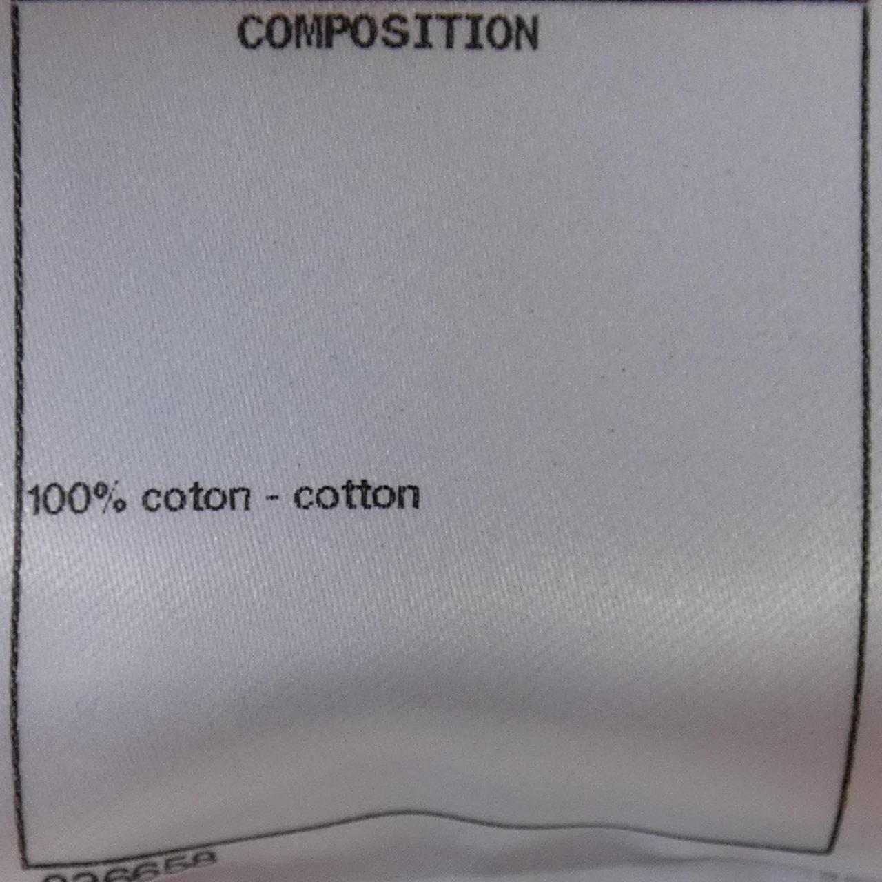 シャネル CHANEL PHARRELL WILLIAMS P61052K46833 Tシャツ