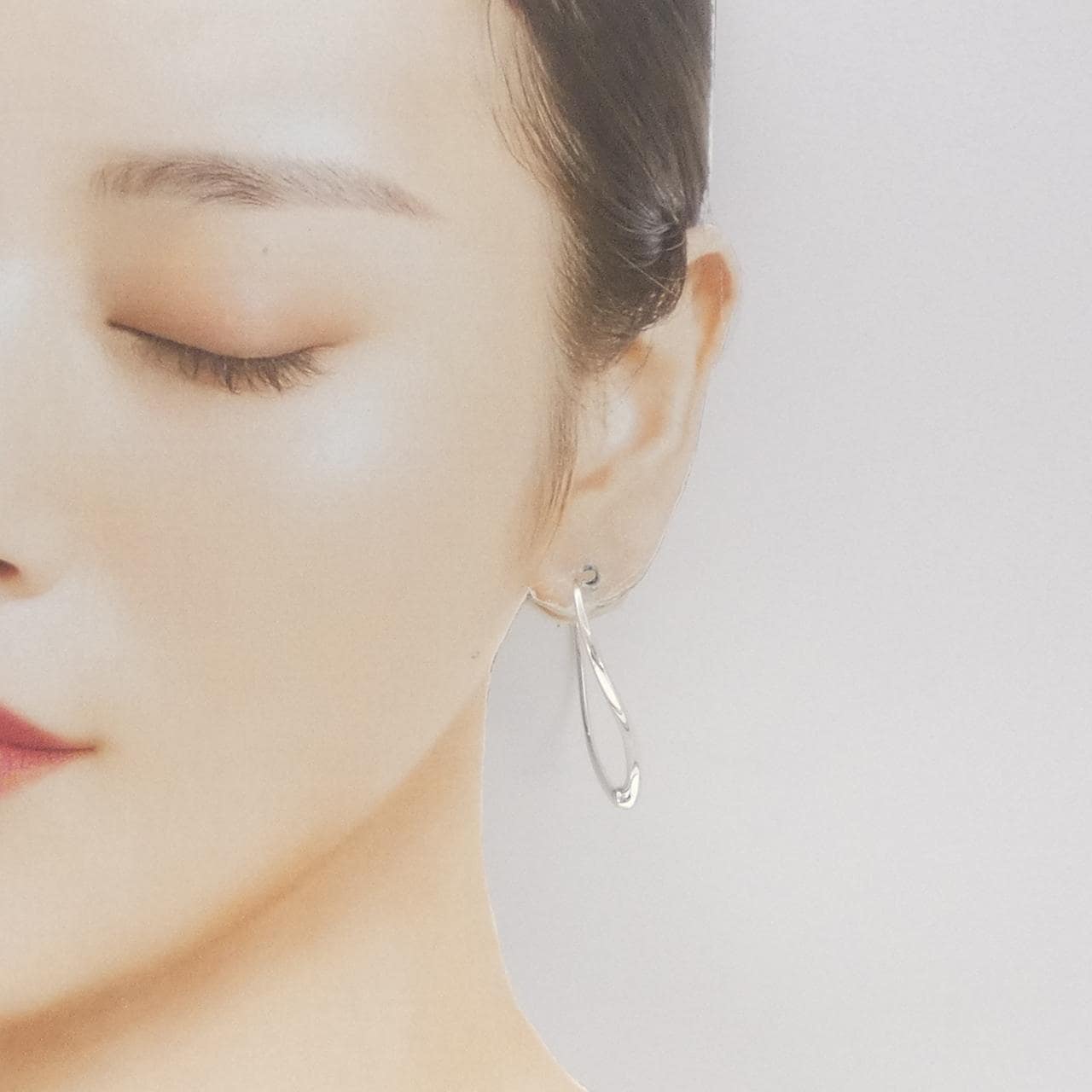 ティファニー オープン ハート フープ ピアス