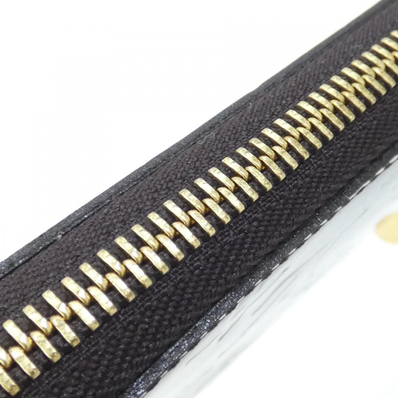 ルイヴィトン ヴェルニ ジッピー ウォレット M93522 財布