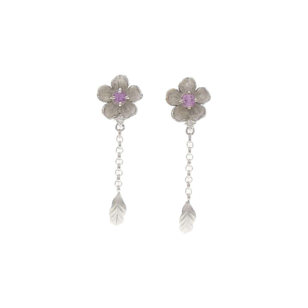 K18WG フラワー サファイヤ ピアス 0.26CT