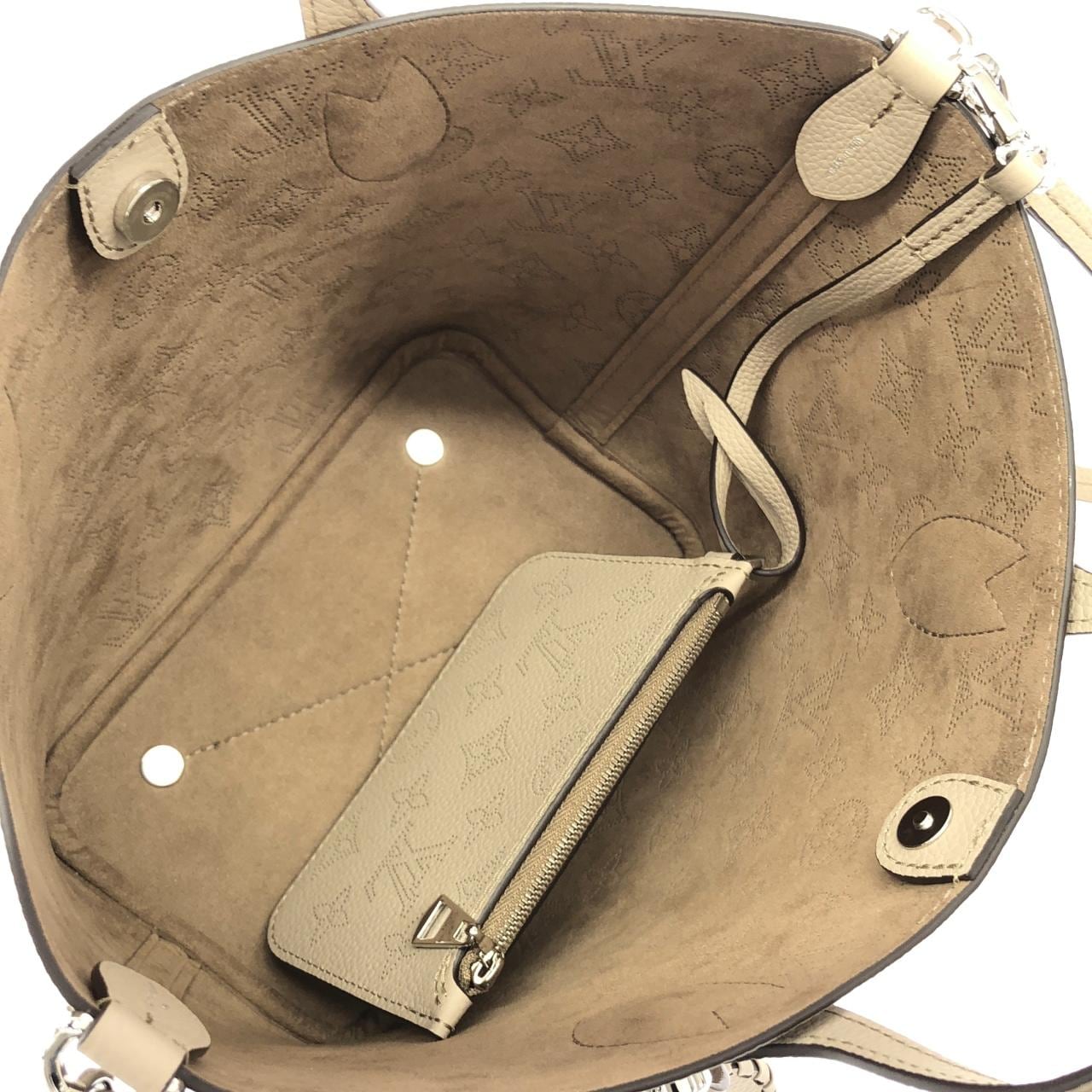 ルイヴィトン マヒナ ブロッサム PM M21849 バッグ