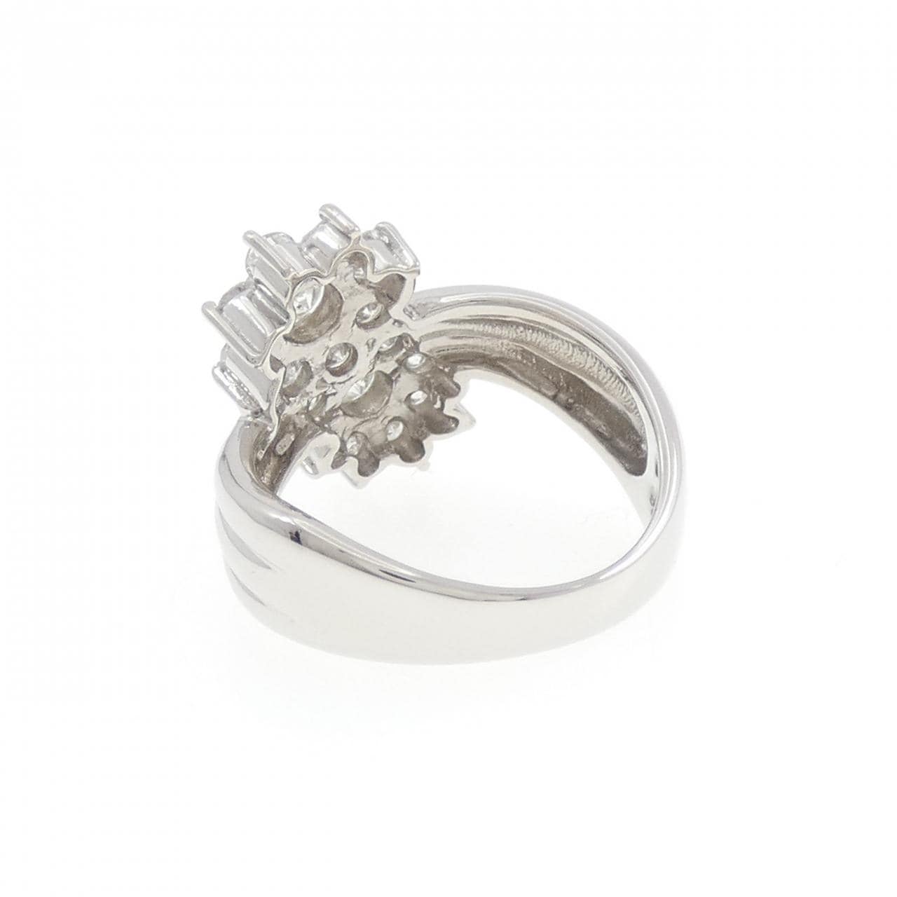 PT850 フラワー ダイヤモンド リング 0.75CT