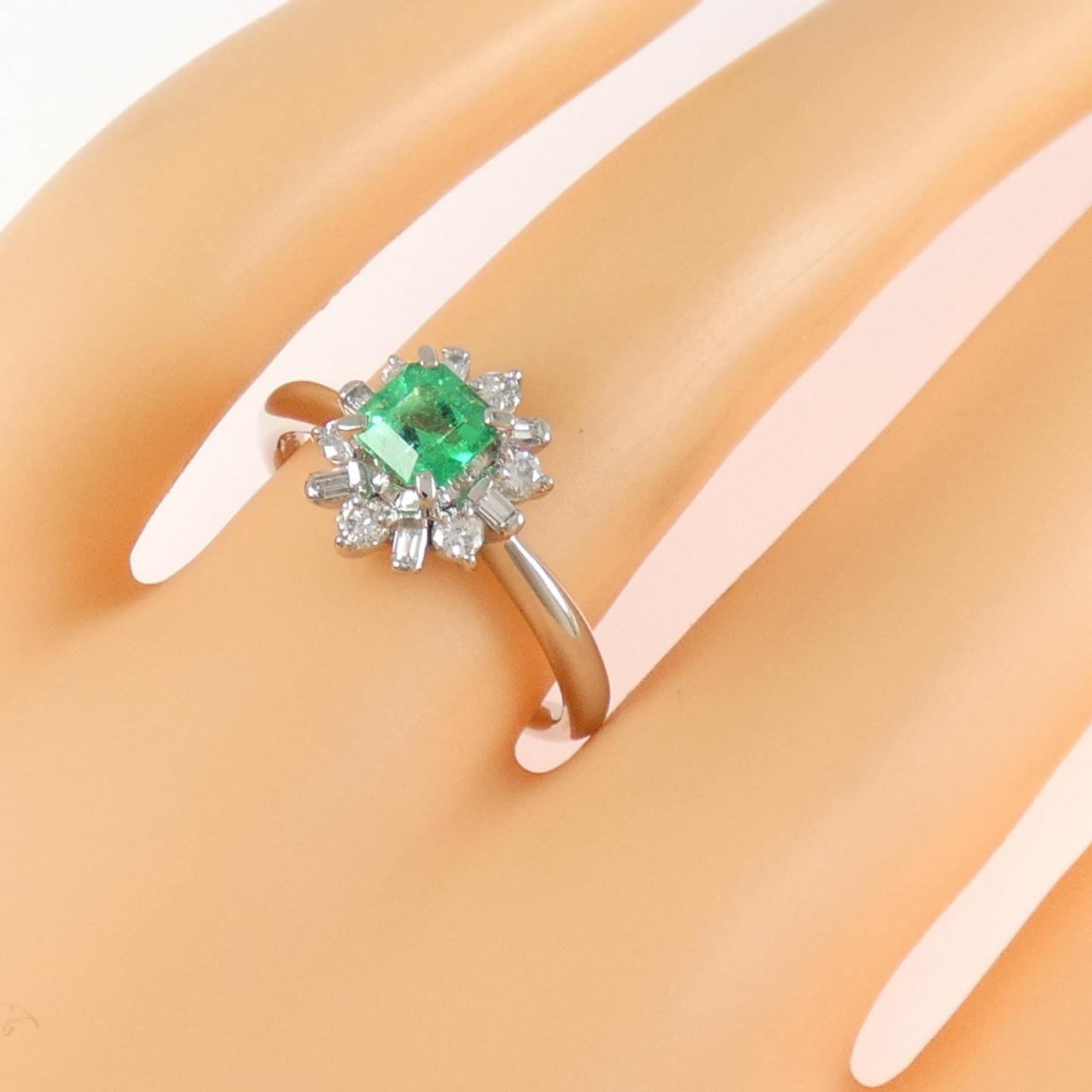 PT900 エメラルド リング 0.55CT
