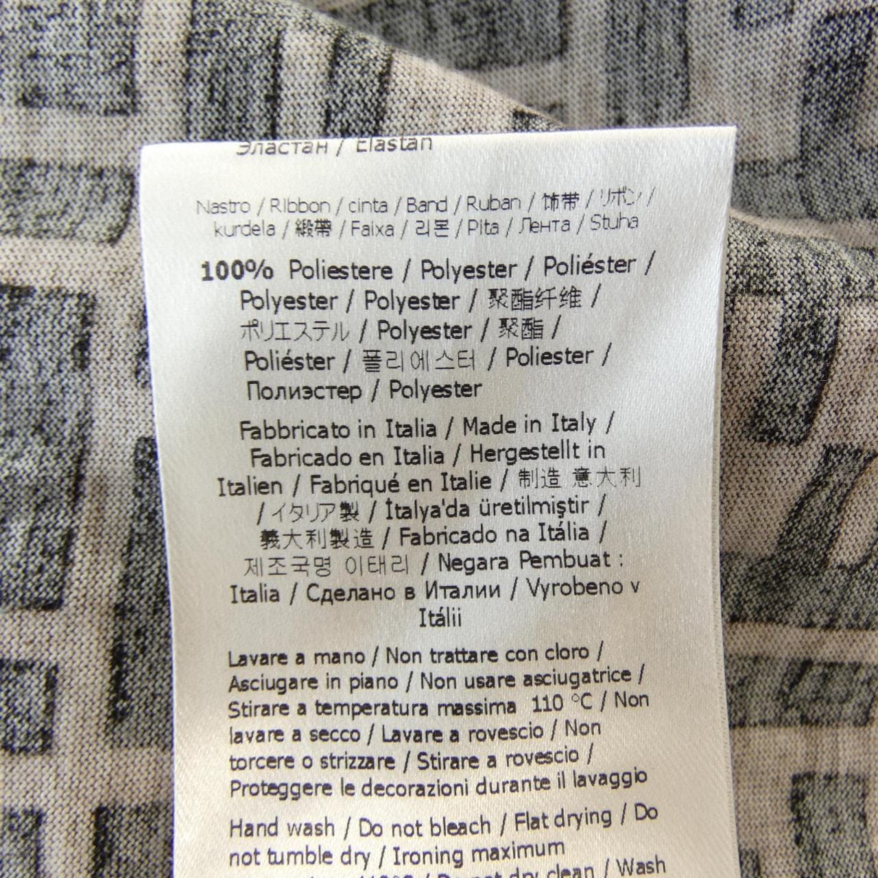 フェンディ FENDI FS7074 A5HL Tシャツ