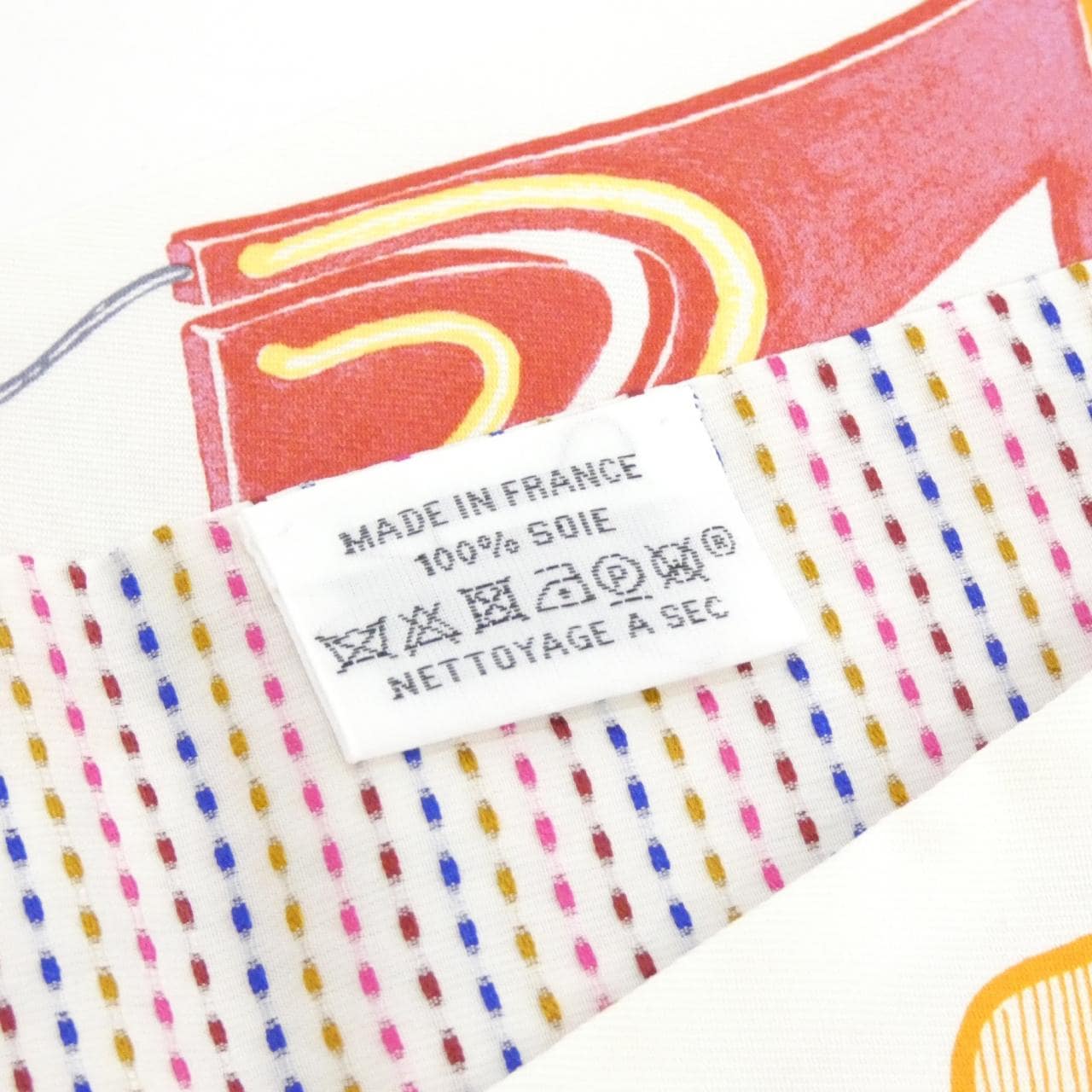 エルメス CHEVALOSCOPE NEON ツイリー 853954S スカーフ