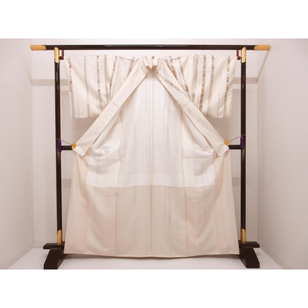 訪問着　紬織　刺繍加工