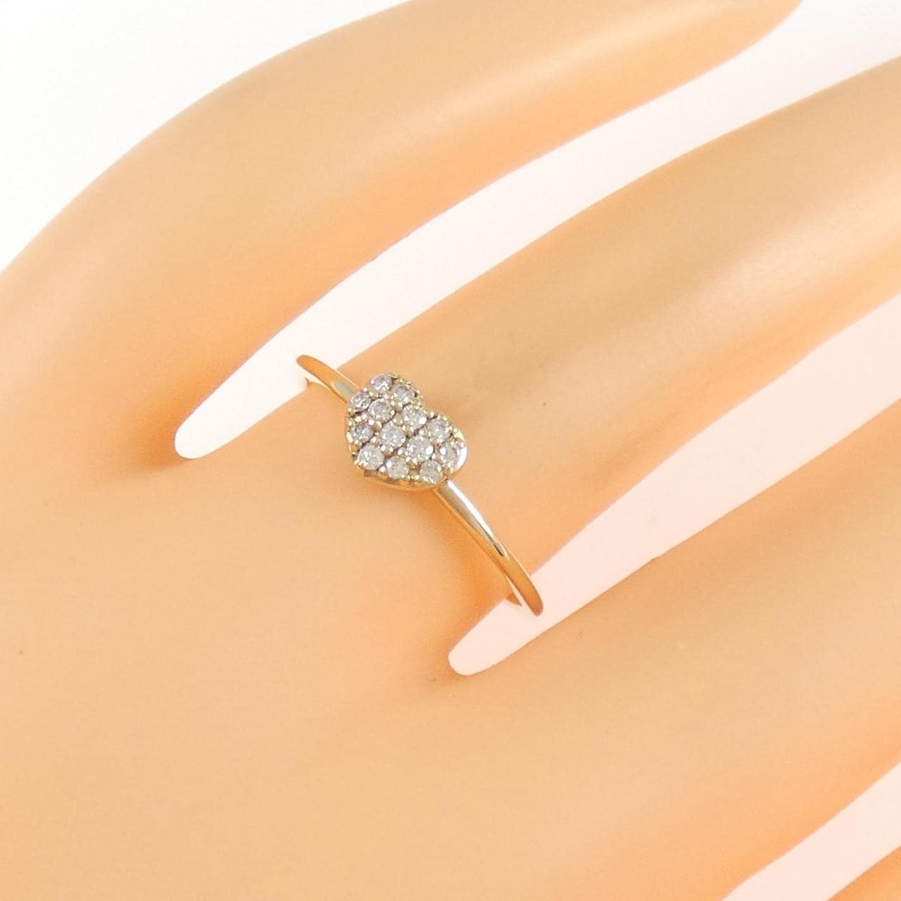 K10YG Pave Heart Diamond Ring