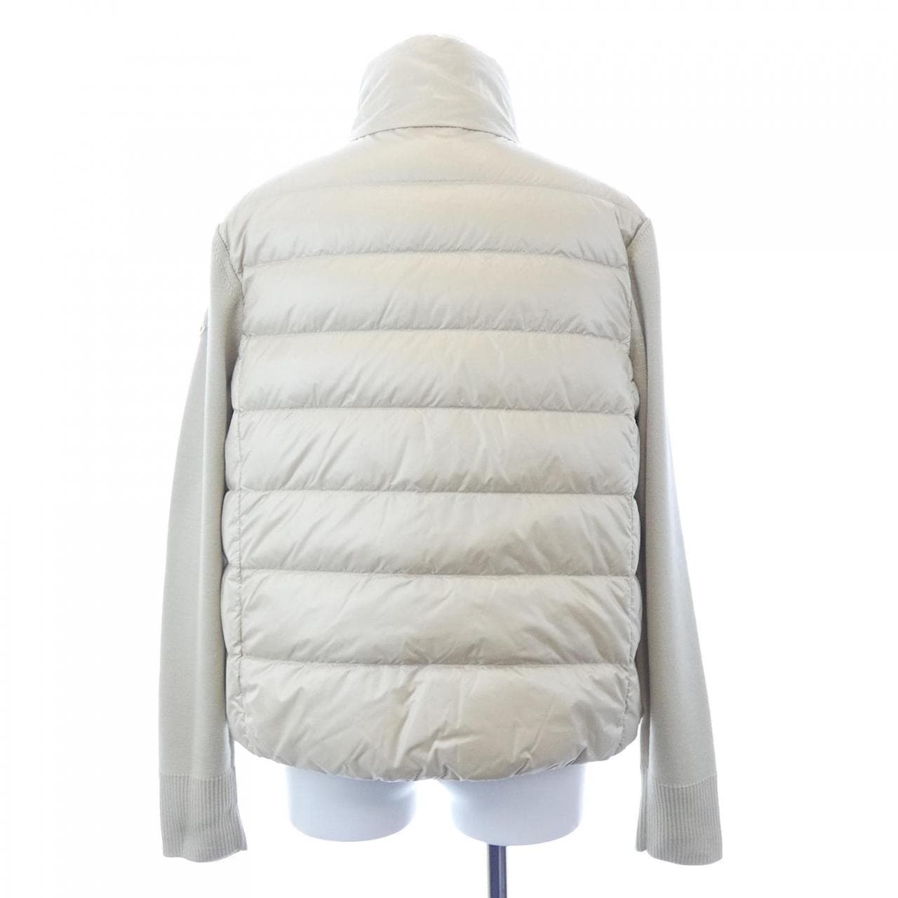 【新品】モンクレール MONCLER K20939B00024 ダウンジャケット