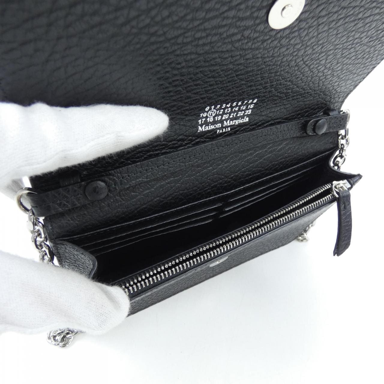 メゾンマルジェラ Maison Margiela 4ステッチ チェーン ウォレット SA3UI0008 BAG