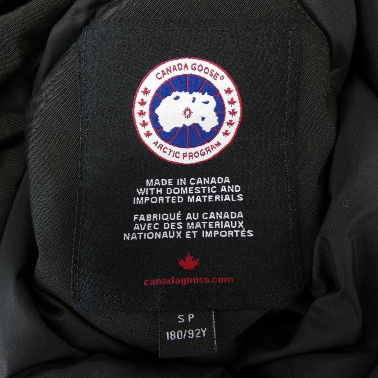 Canada goose CANADA GOOSE down jacket