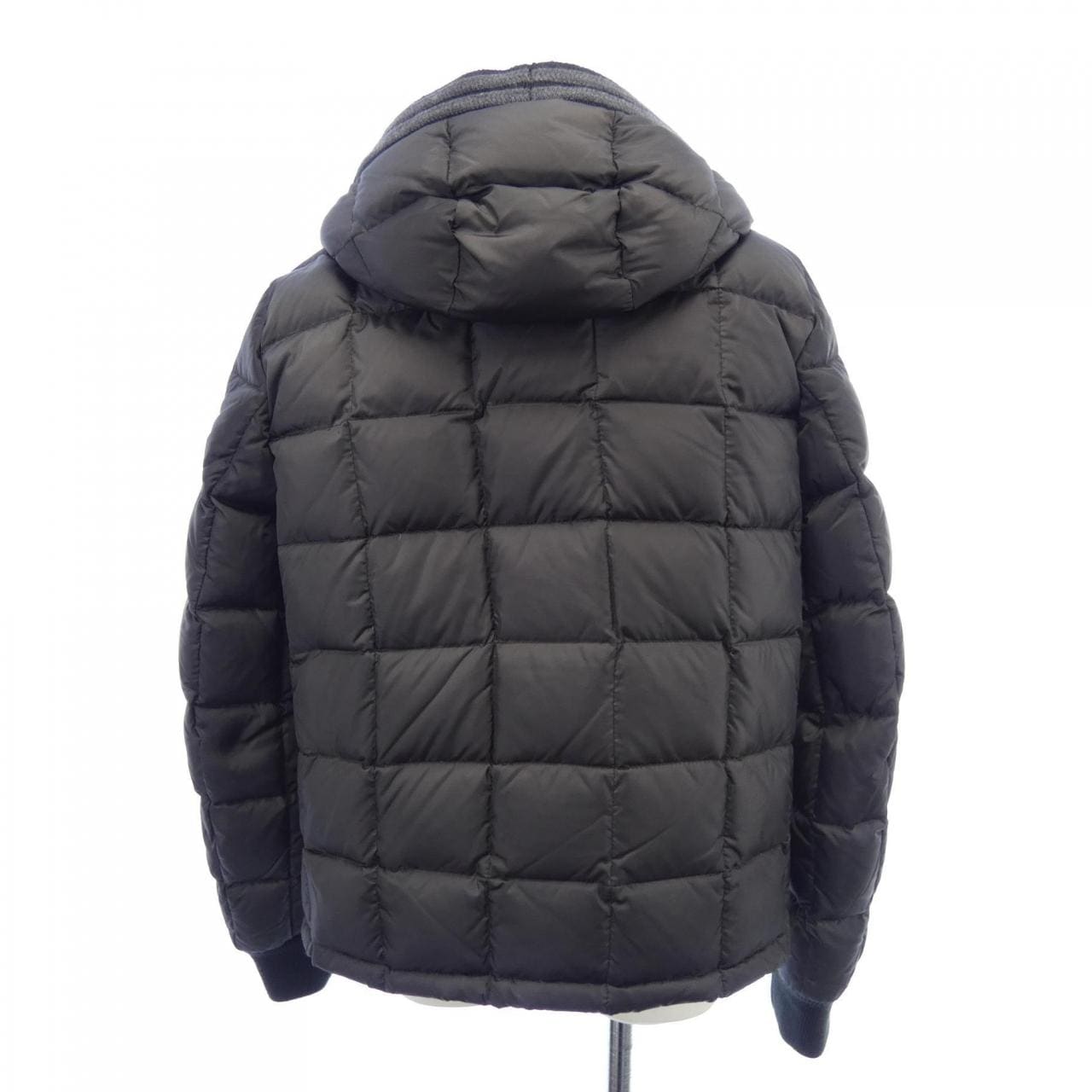 モンクレール MONCLER ダウンジャケット