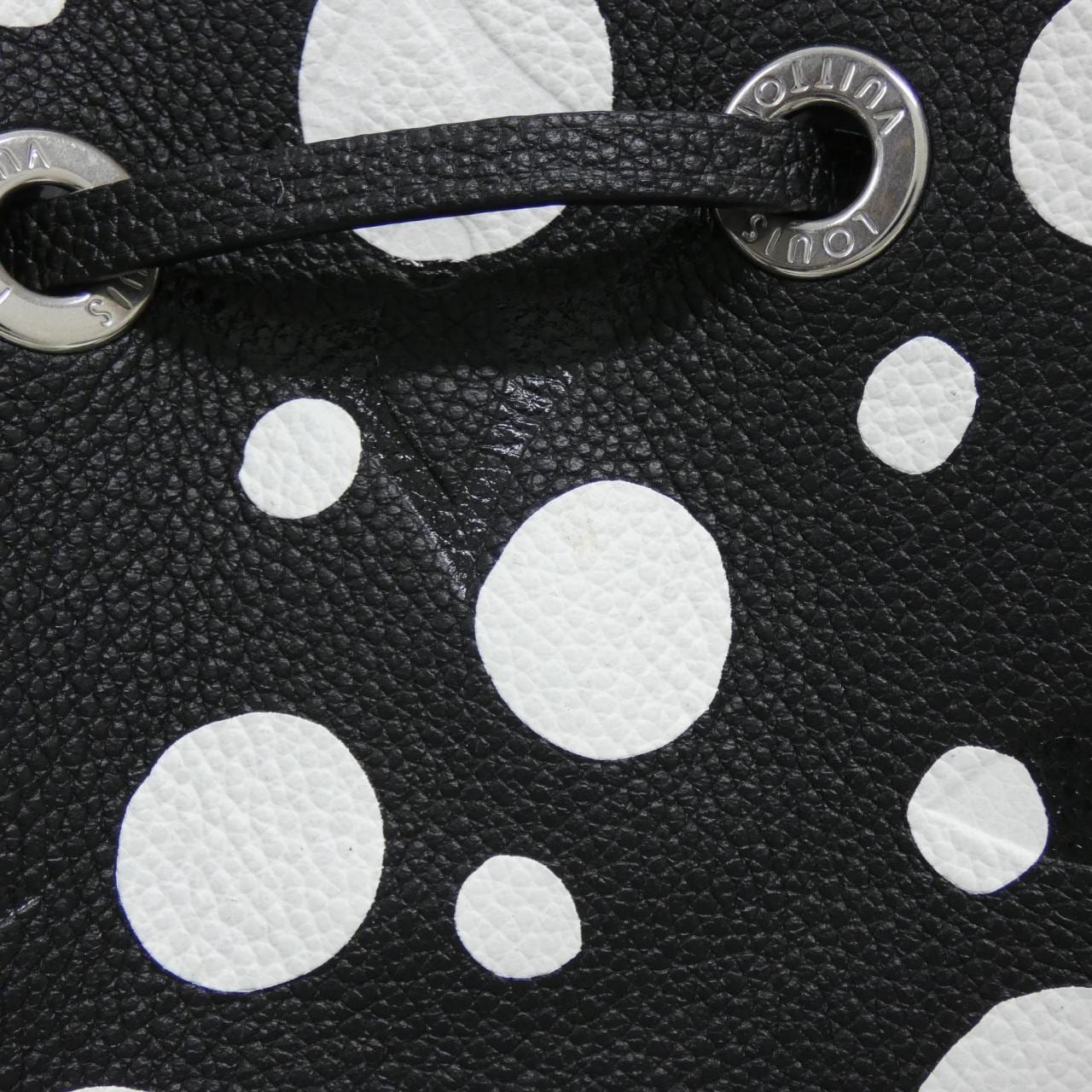 LOUIS VUITTON Monogram Empreinte (LV x YK) Neo Noe MM M21753 Shoulder Bag
