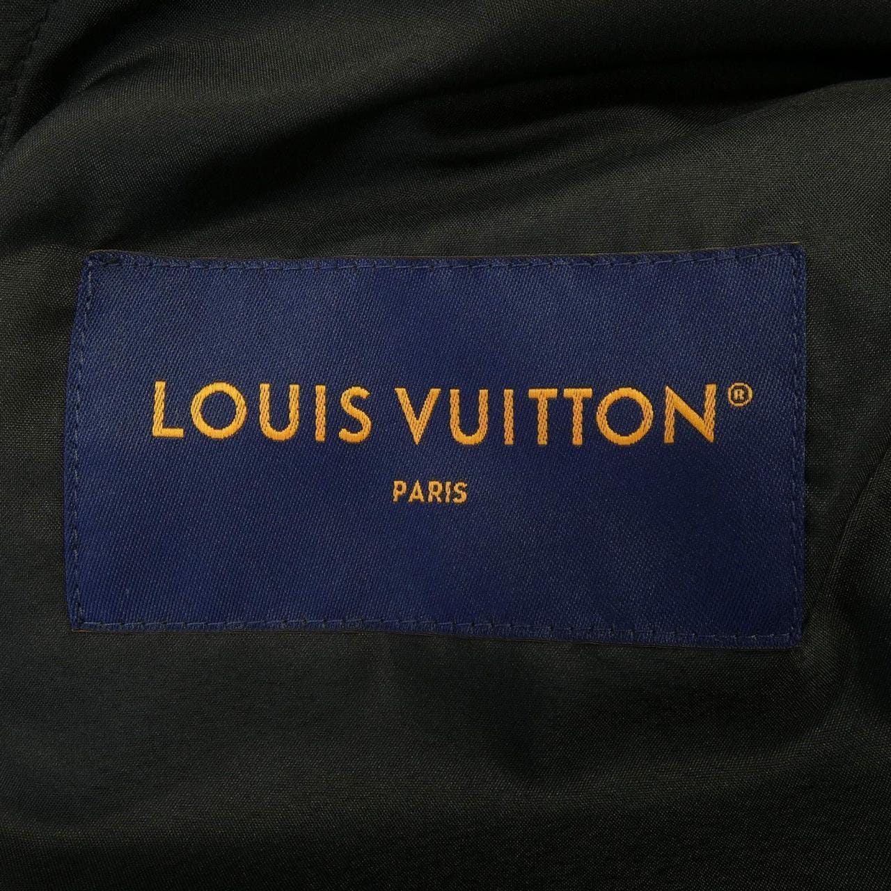 ルイヴィトン LOUIS VUITTON オーバーサイズパッファージャケット HPB80ERSC ダウンジャケット