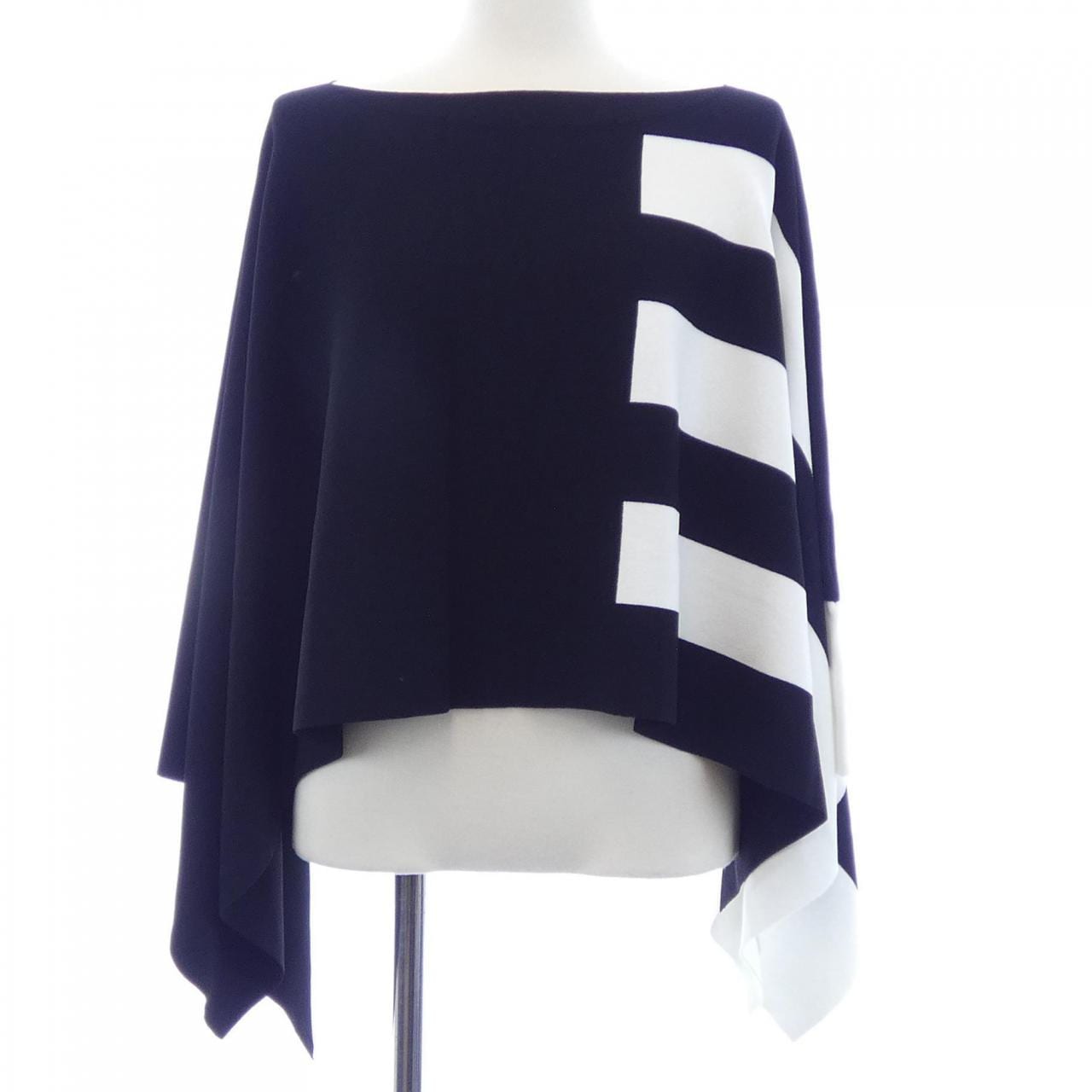ヒロココシノ HIROKO KOSHINO トップス