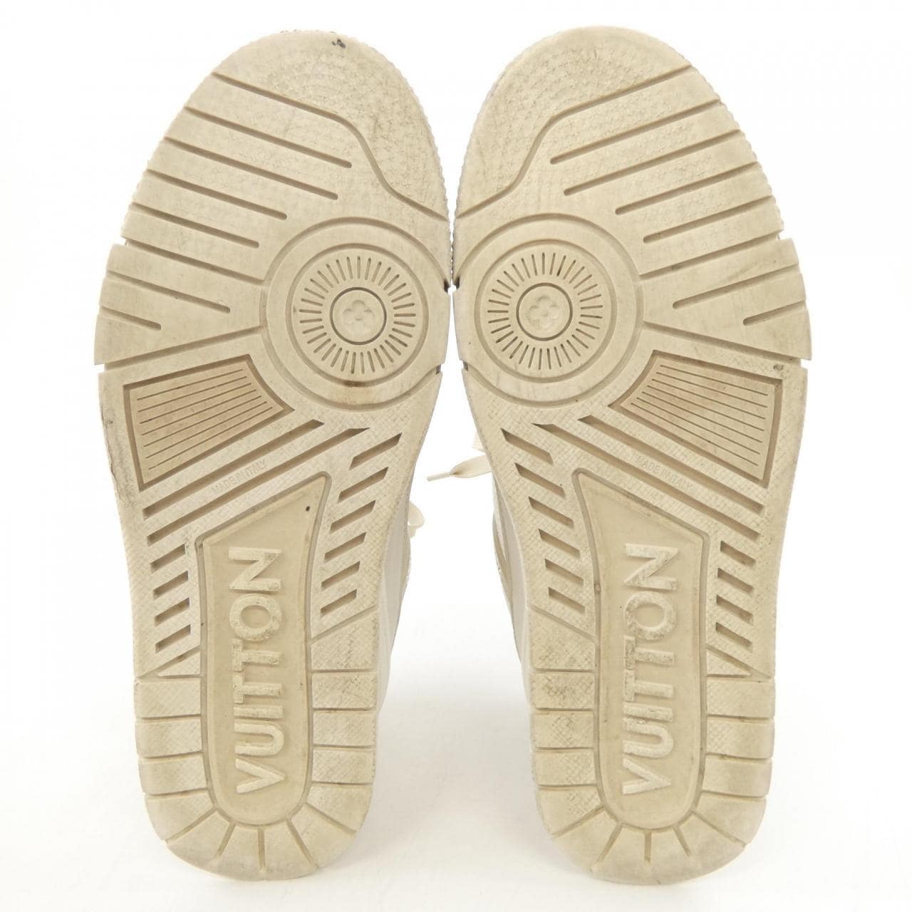 ルイヴィトン LOUIS VUITTON LVトレイナー スニーカー