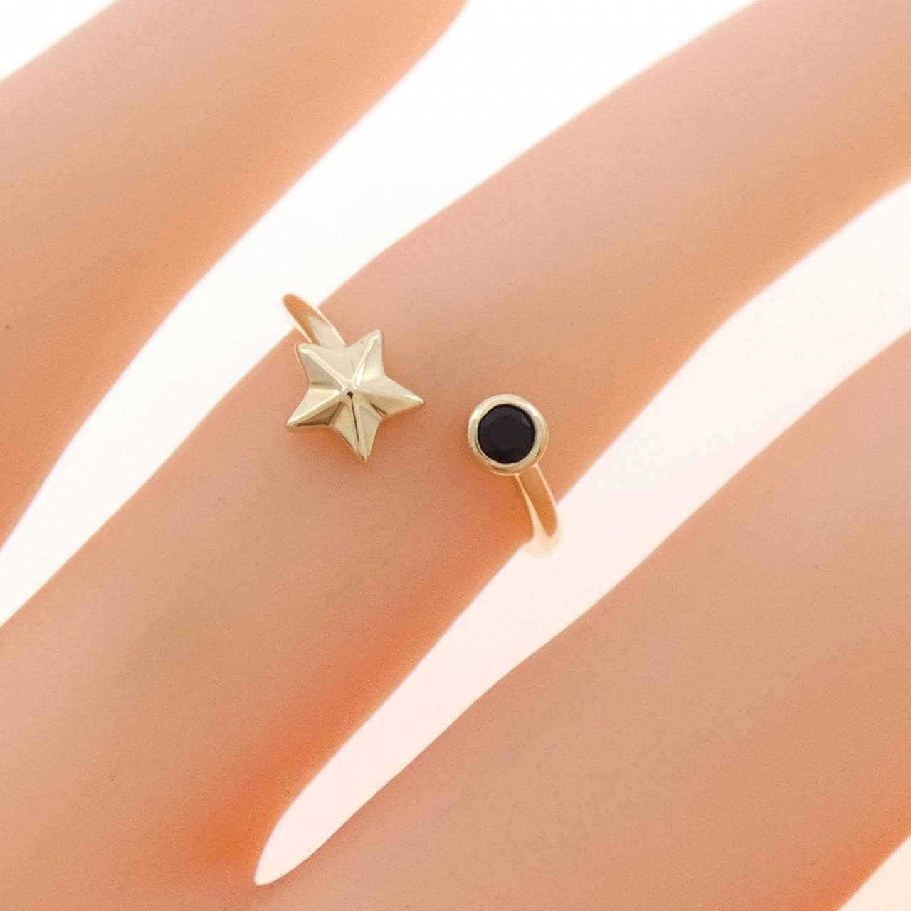 エナソルーナ オニキス リング