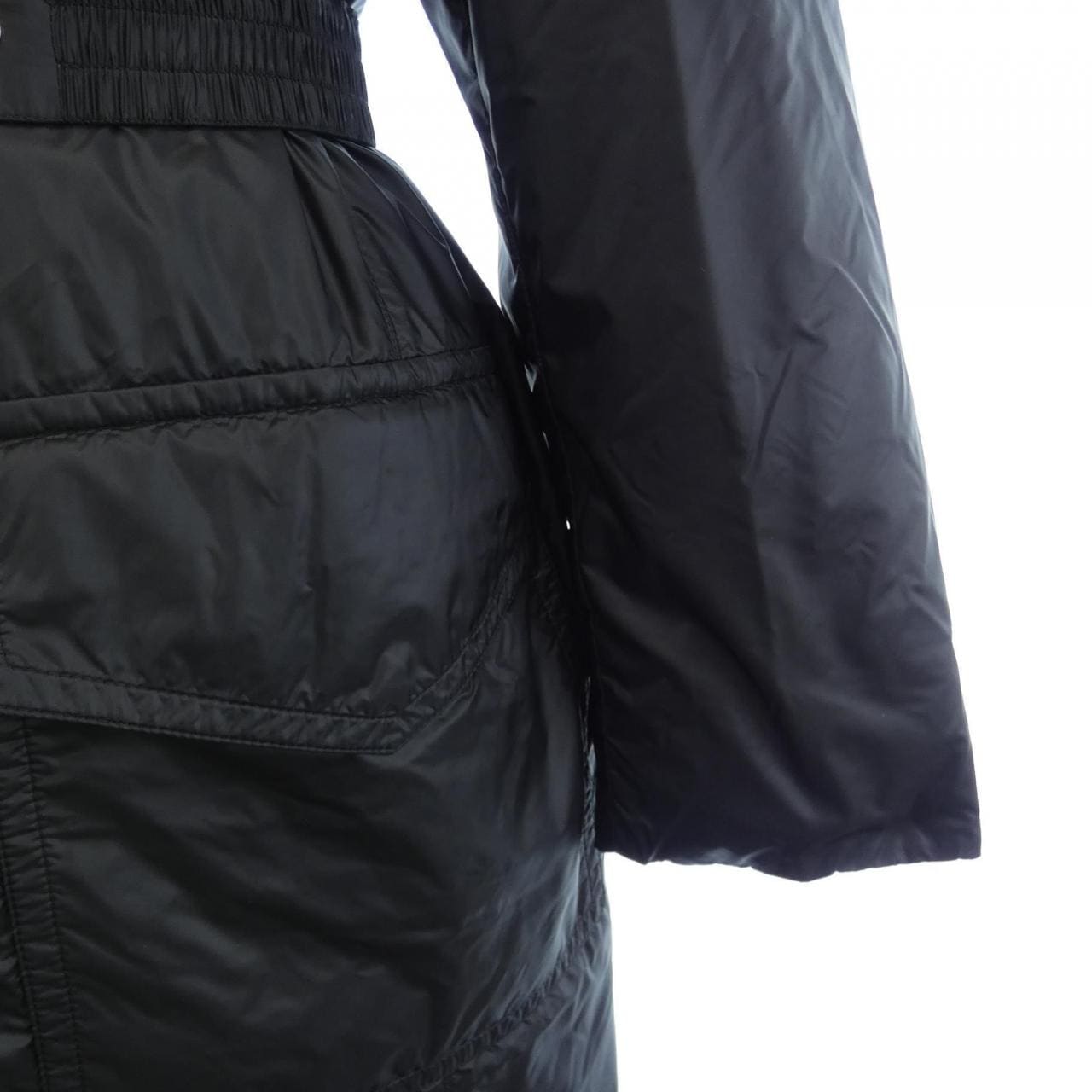 モンクレール MONCLER ダウンコート