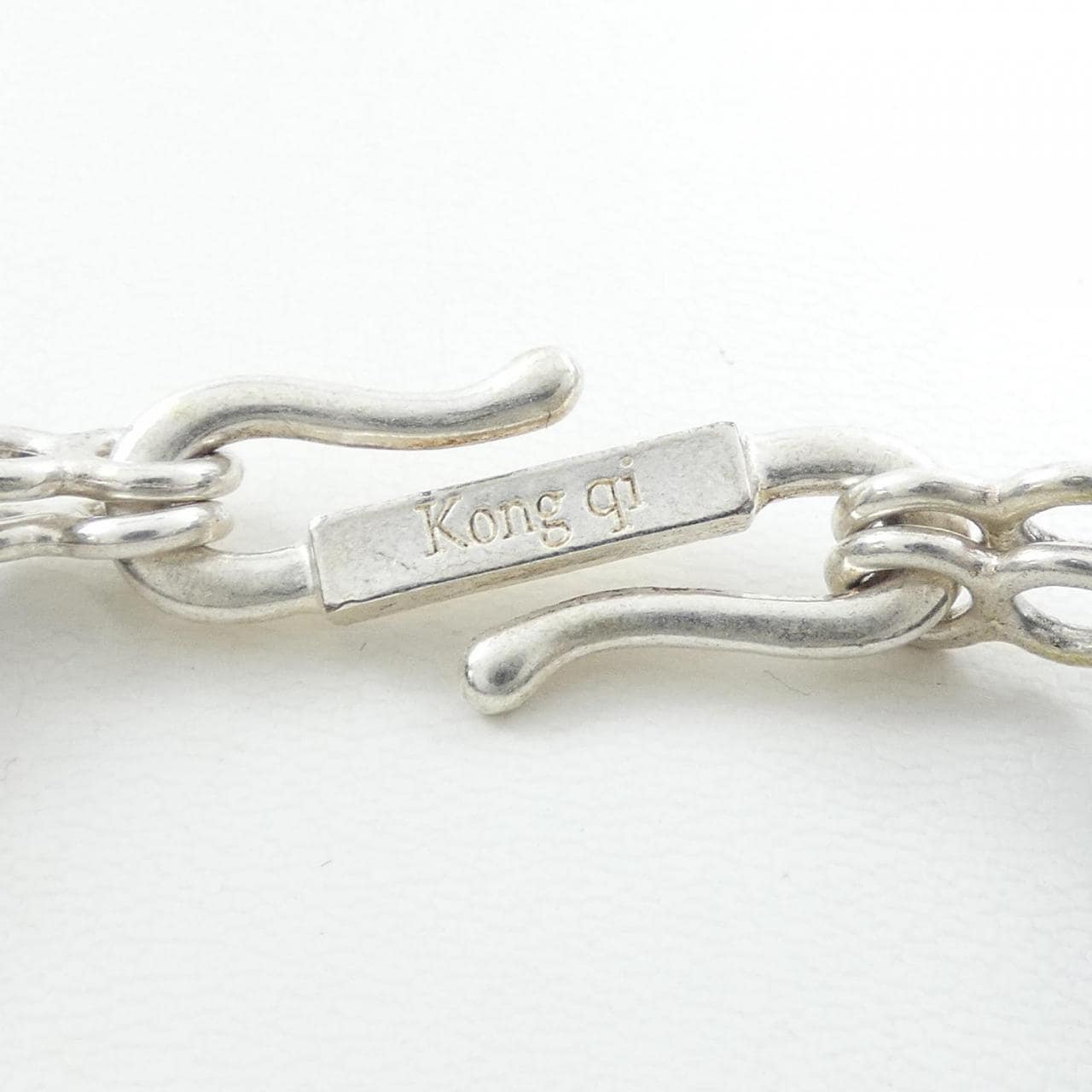 コンツィー Kong qi NECKLACE