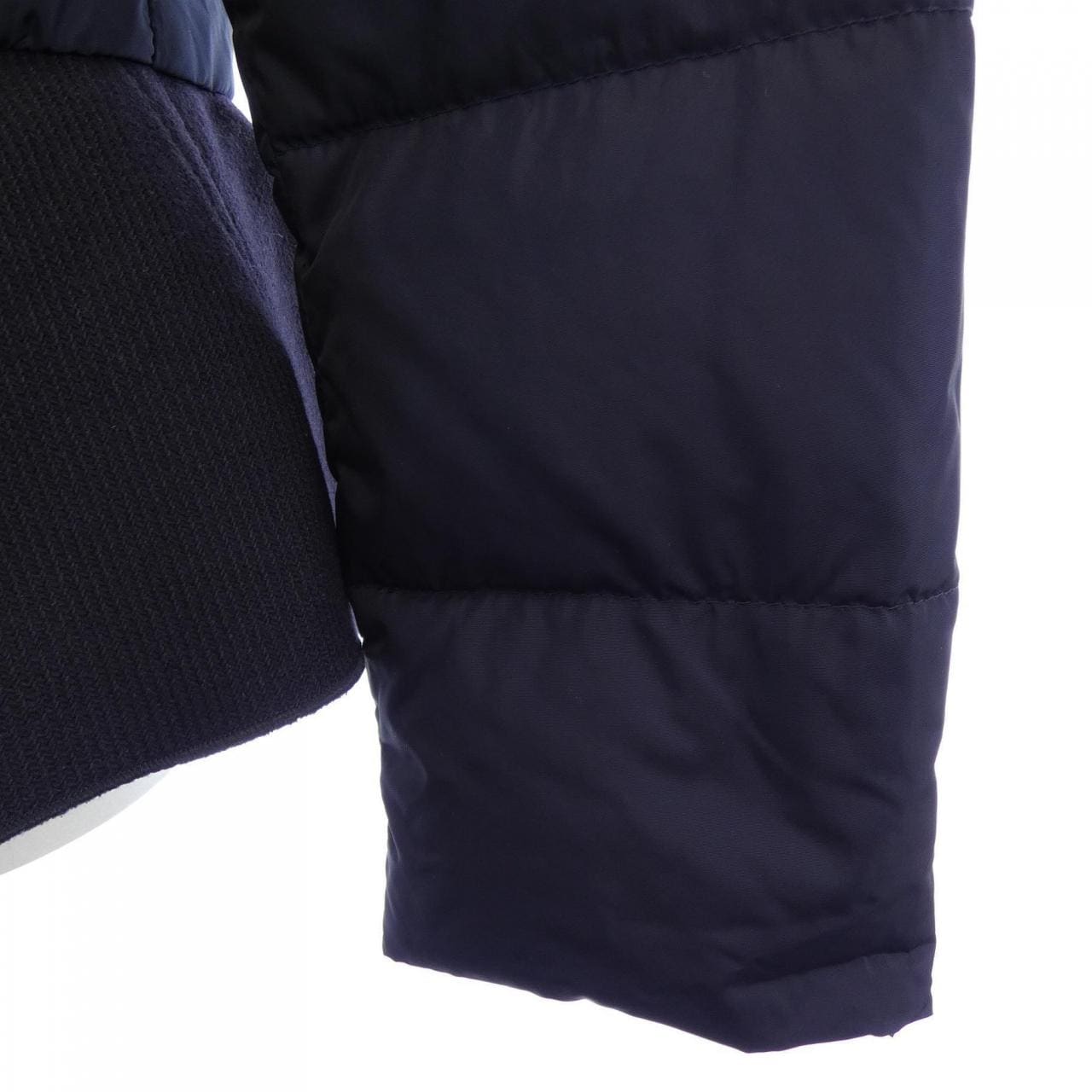 モンクレール MONCLER NESEA ダウンジャケット