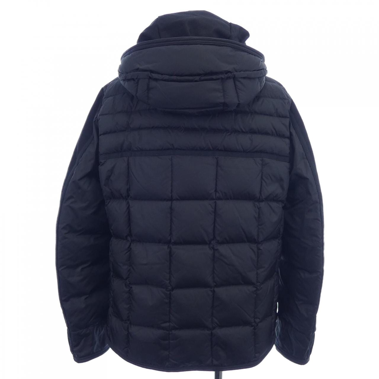 モンクレール MONCLER ダウンジャケット