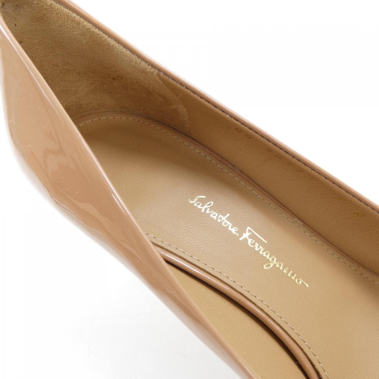 サルヴァトーレフェラガモ SALVATORE FERRAGAMO パンプス