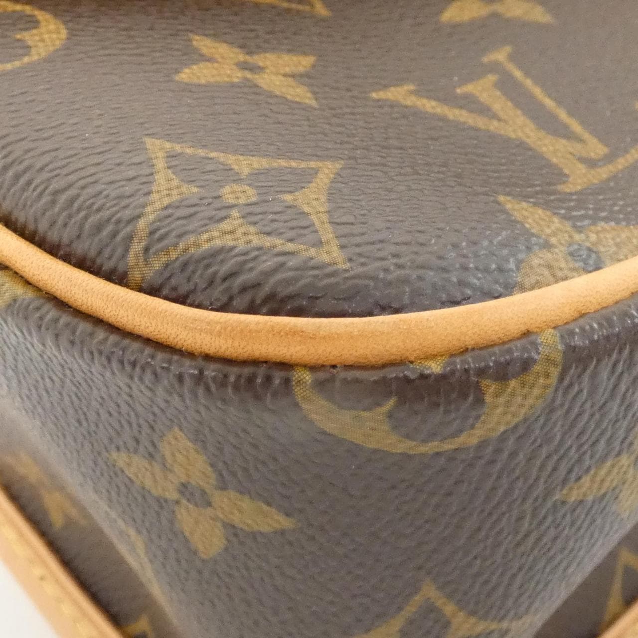 ルイヴィトン モノグラム ソローニュ M42250 ショルダーバッグ