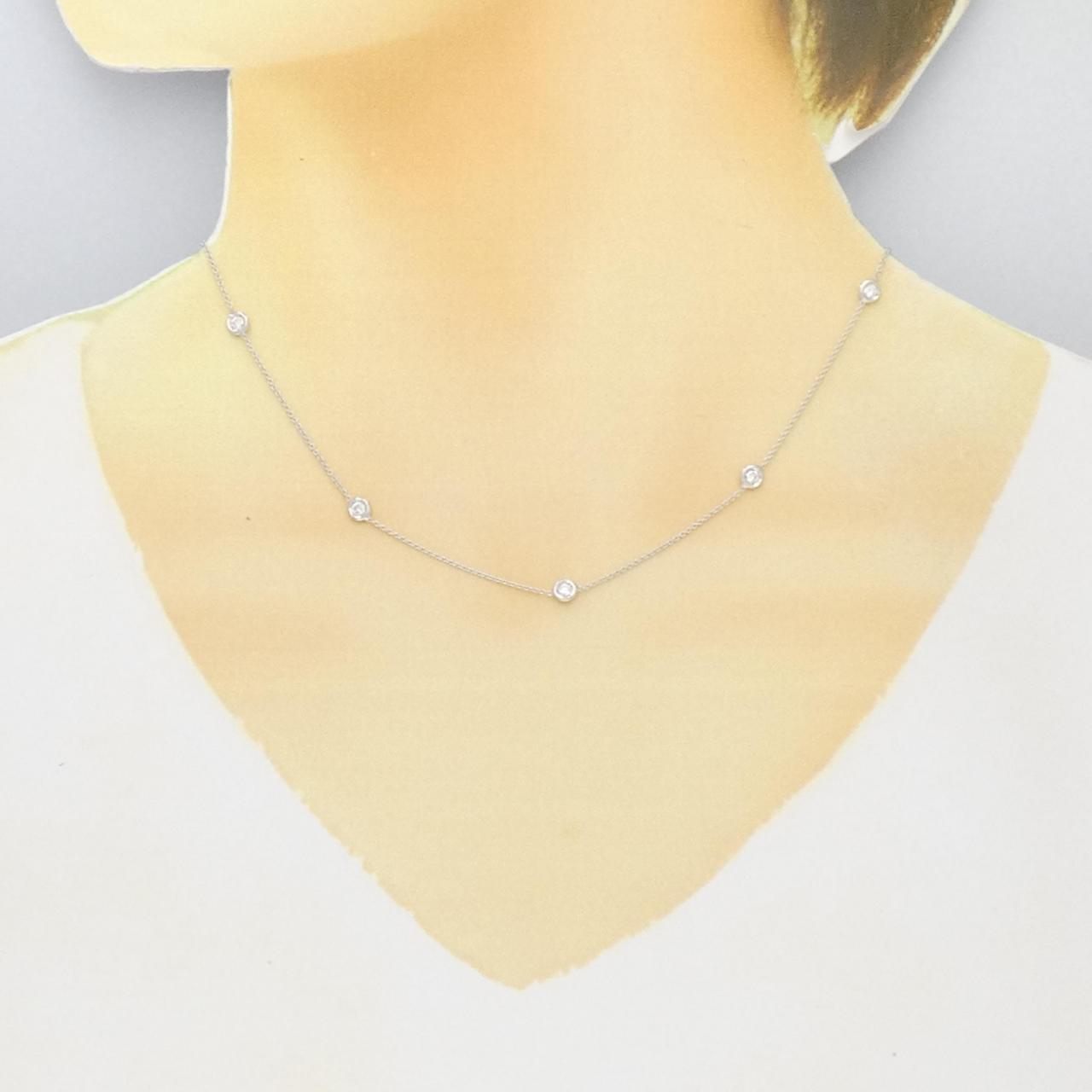 750WG Diamond necklace