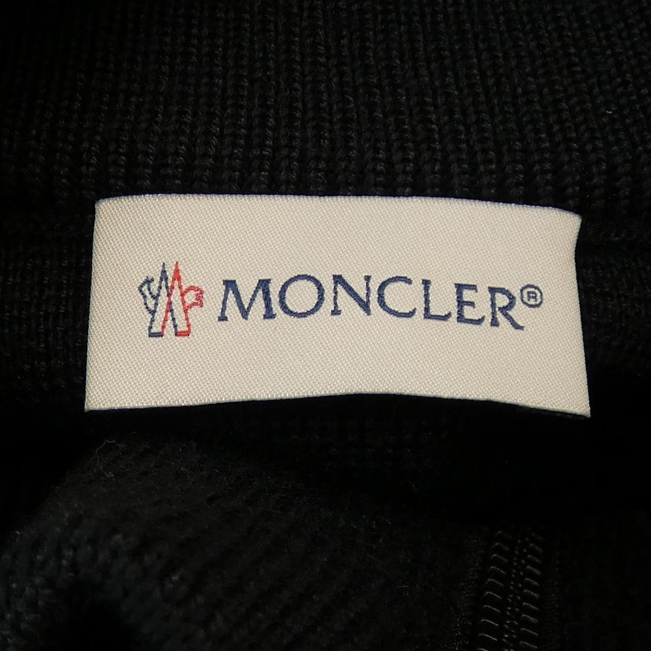 モンクレール MONCLER 20919B50700 ダウンジャケット
