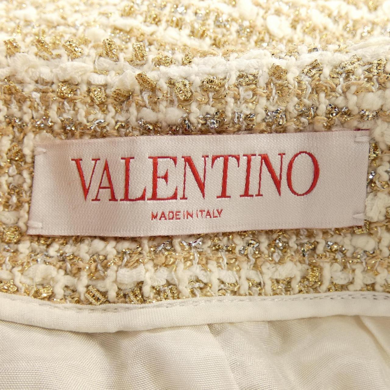 VALENTINO　ヴァレンティノ　ショートパンツ　アイボリー　40サイズ コメ兵｜ヴァレンティノ VALENTINO ショートパンツ｜VALENTINO