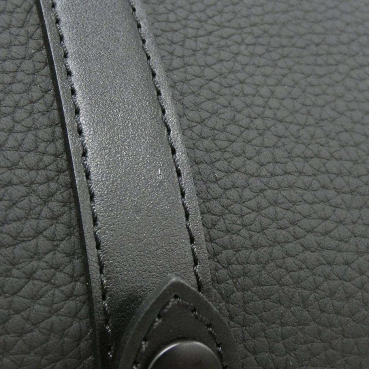 ルイヴィトン トリヨン クリストファー スリム バックパック M58644 リュックサック